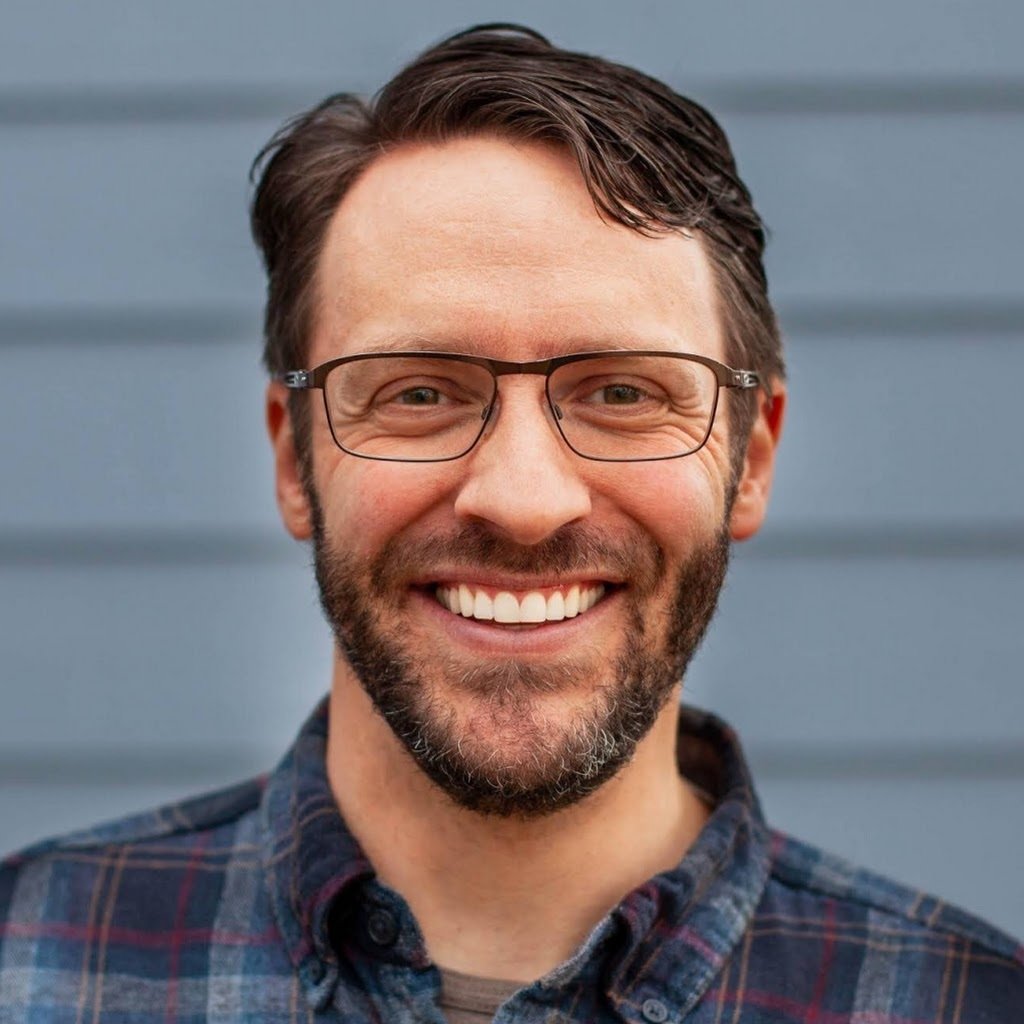 Avatar of Justin Lowell