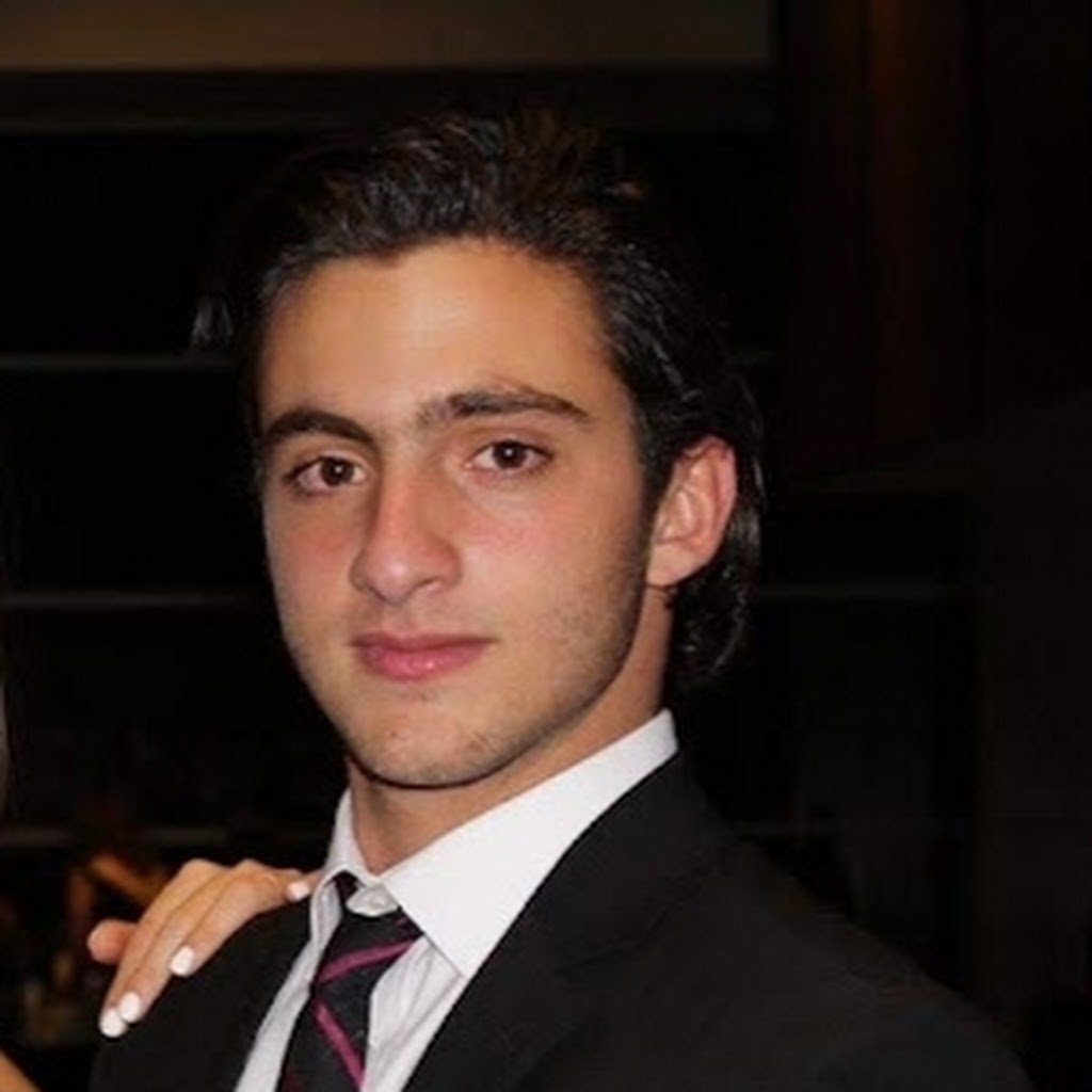 Avatar of Manuel T.