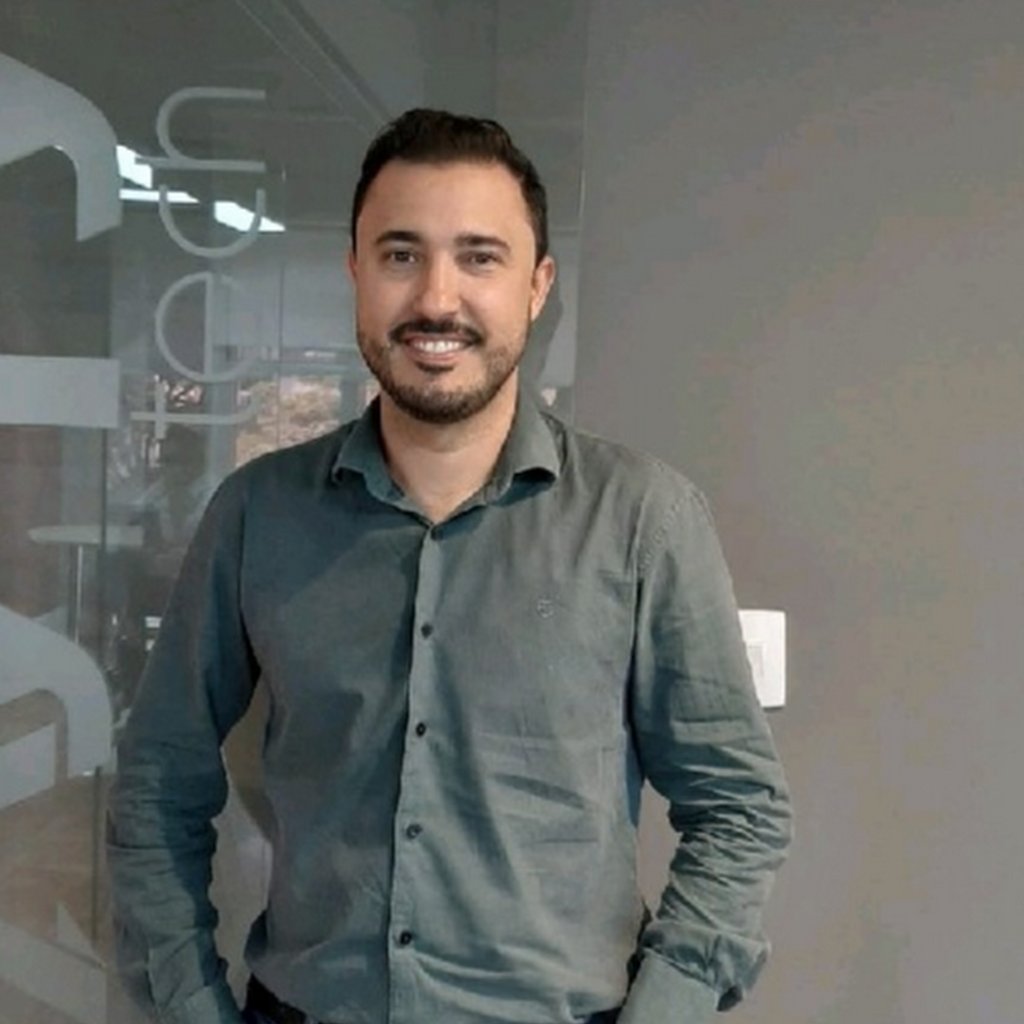 Avatar of Tiago L.