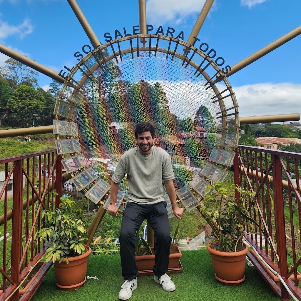 Avatar of Roberto Pineda
