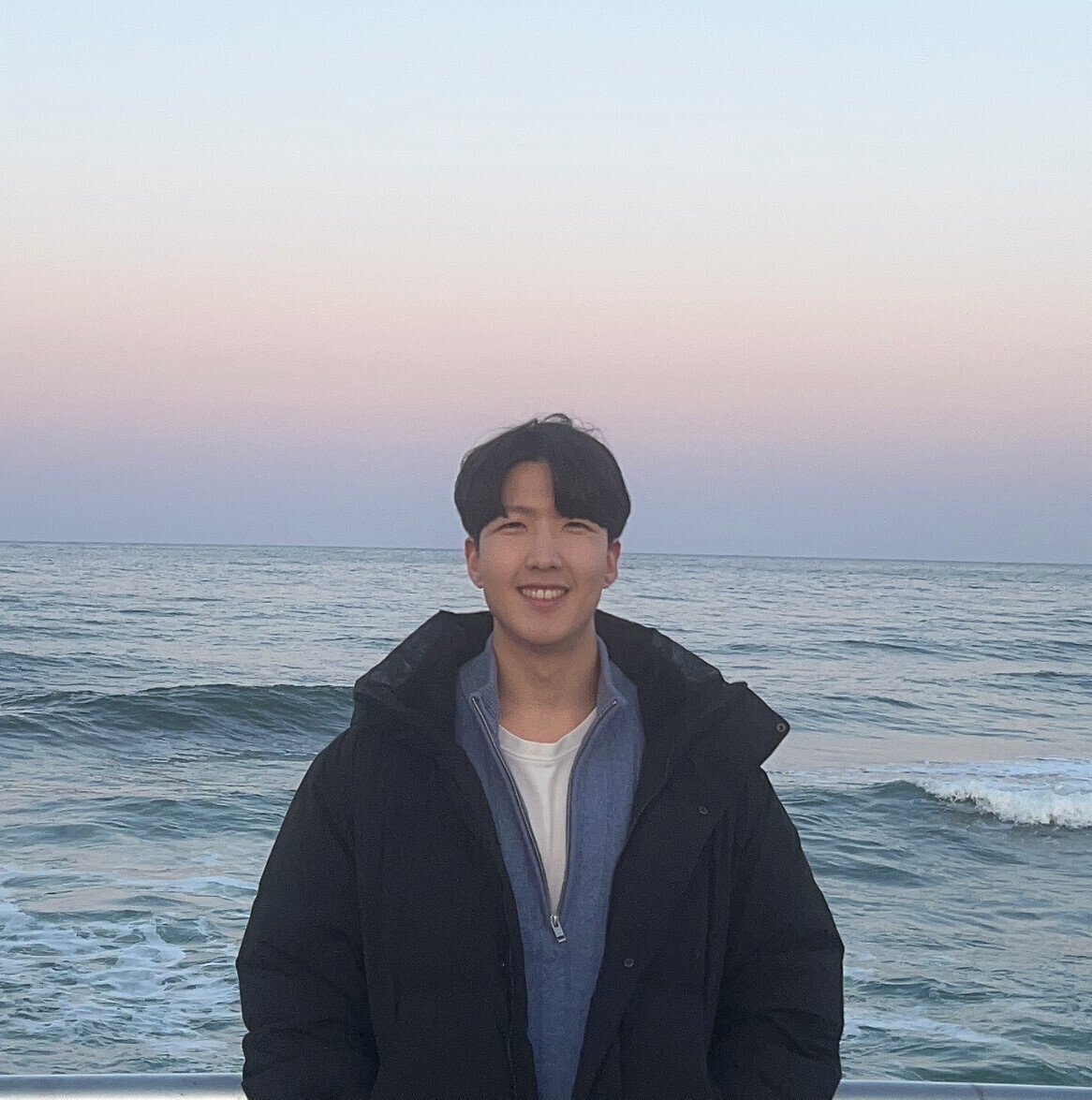 Avatar of YJ K.
