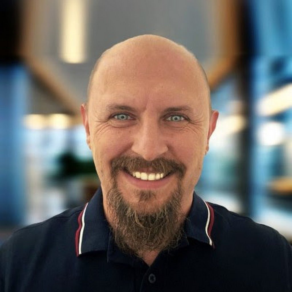 Avatar of Sebastian Dziubek