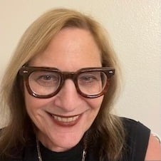 Avatar of Lori Goldman