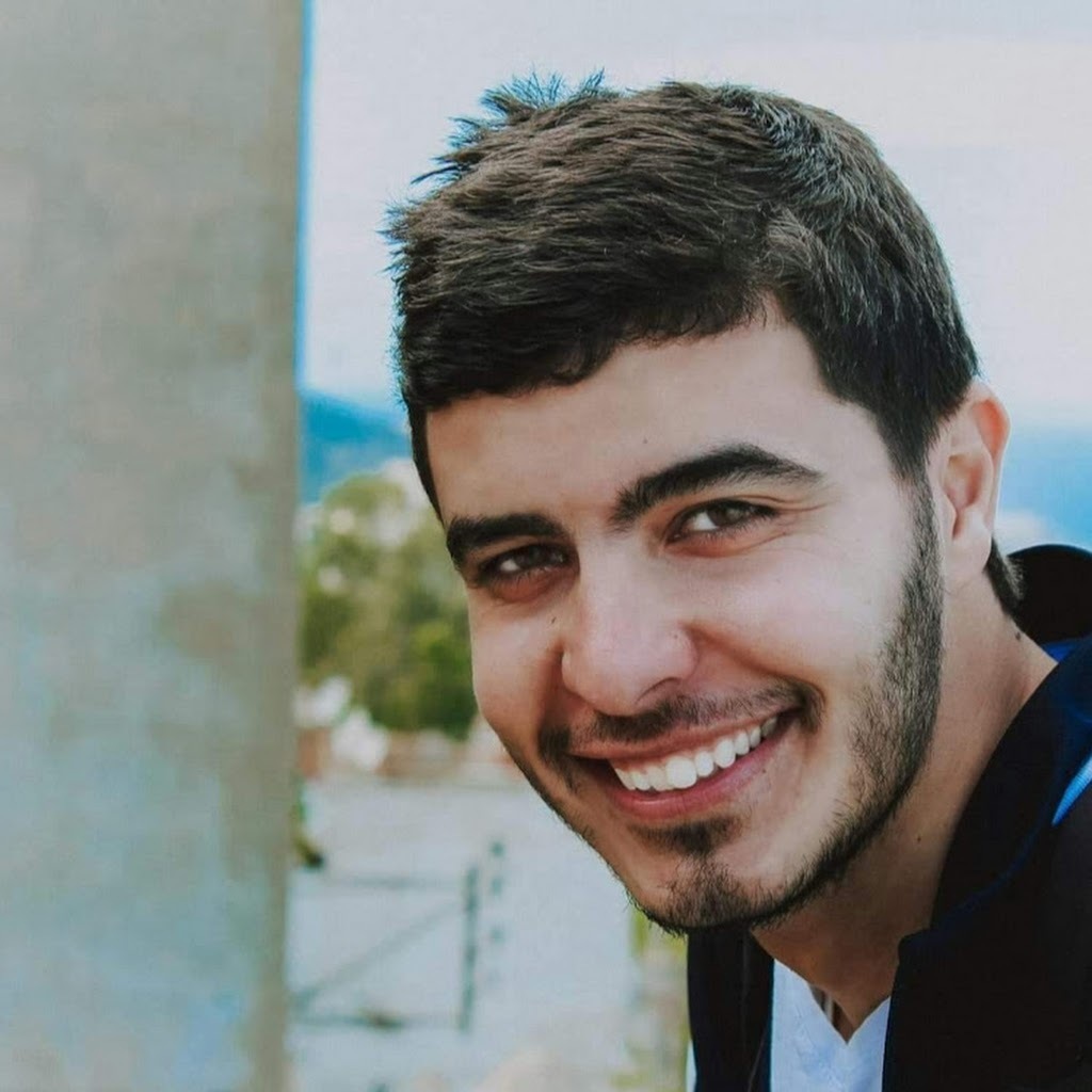 Avatar of Aoudj a.