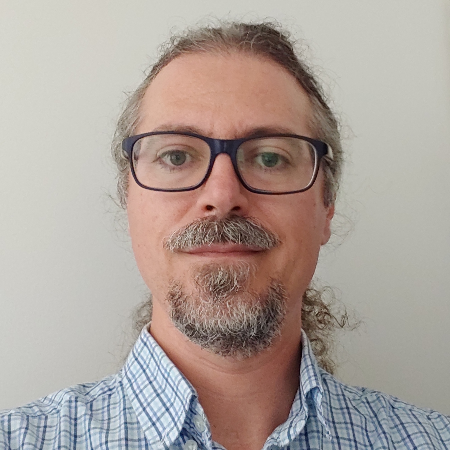 Avatar of Aleks Pamir