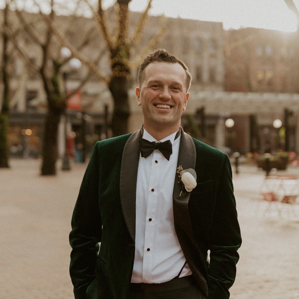 Avatar of Adam Crouch