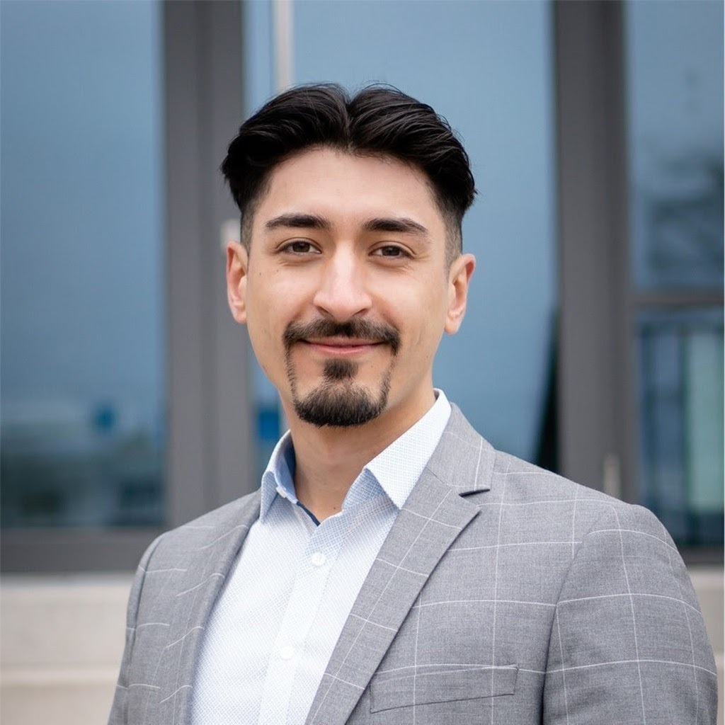 Avatar of Reza S.