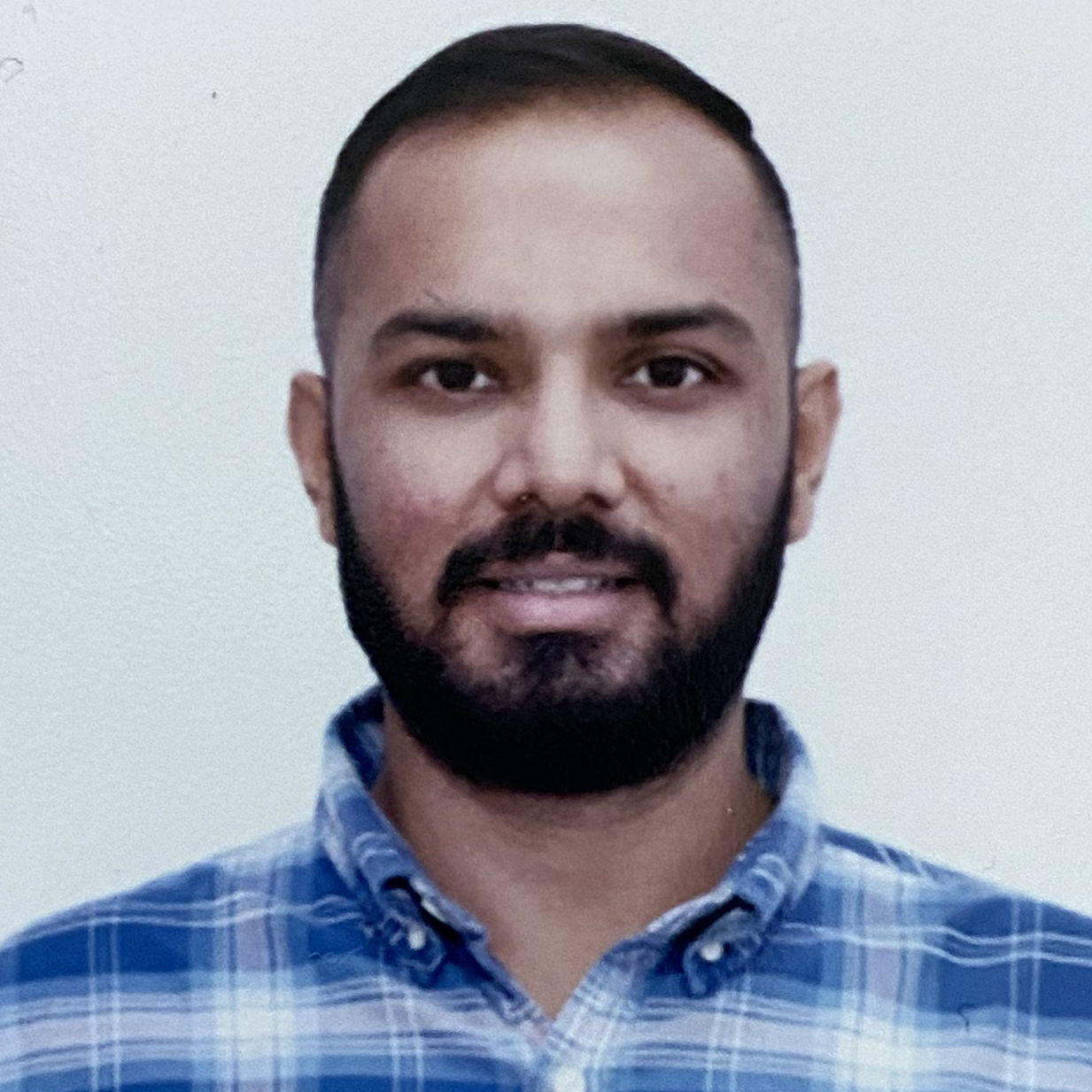 Avatar of Laksh Ratti