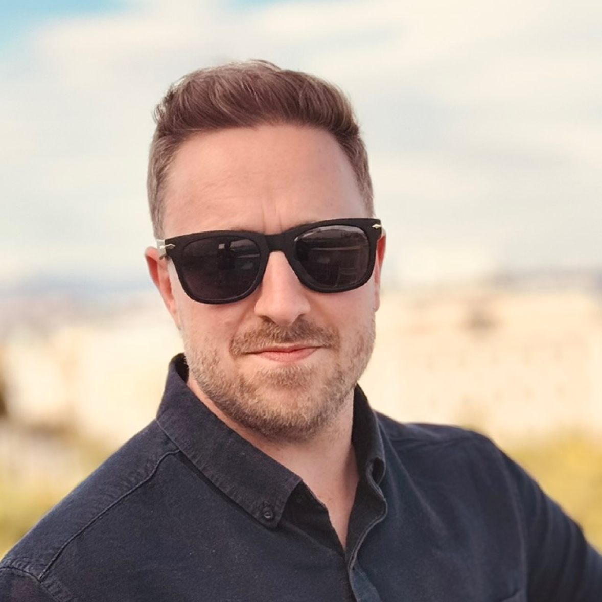 Avatar of Chris Longfellow