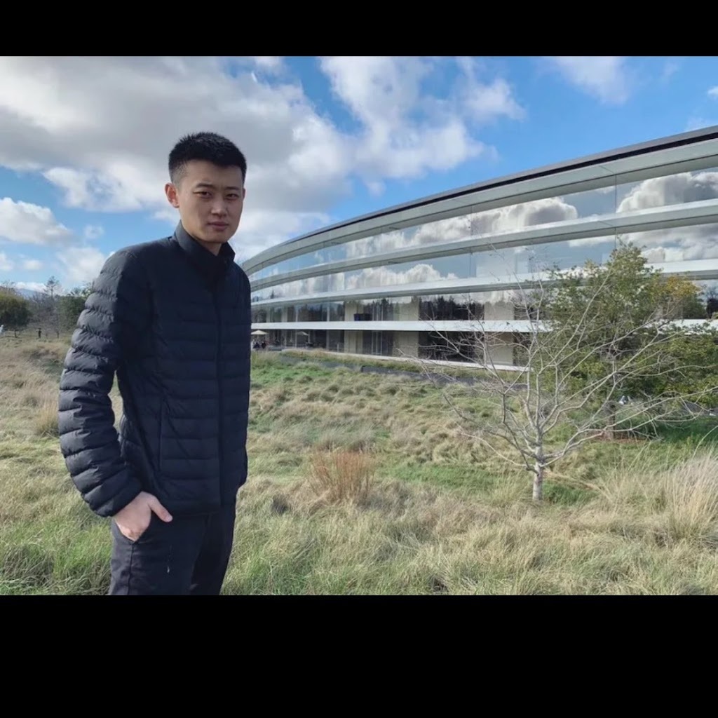 Avatar of Wenbo L.